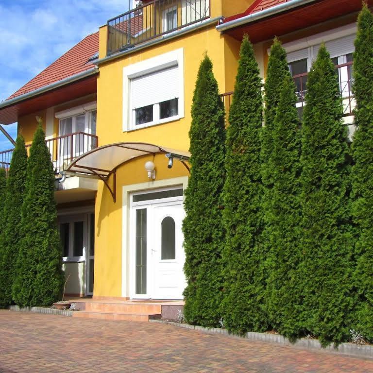 Haus Ferencz Boetoes Villa Хевіз Екстер'єр фото