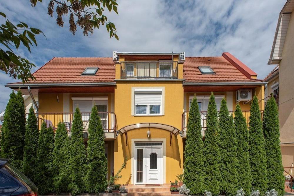 Haus Ferencz Boetoes Villa Хевіз Екстер'єр фото